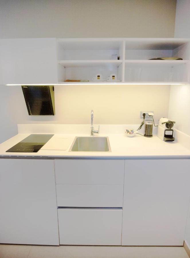 8 Boutique Suites เนอาโปติไดอา ภายนอก รูปภาพ