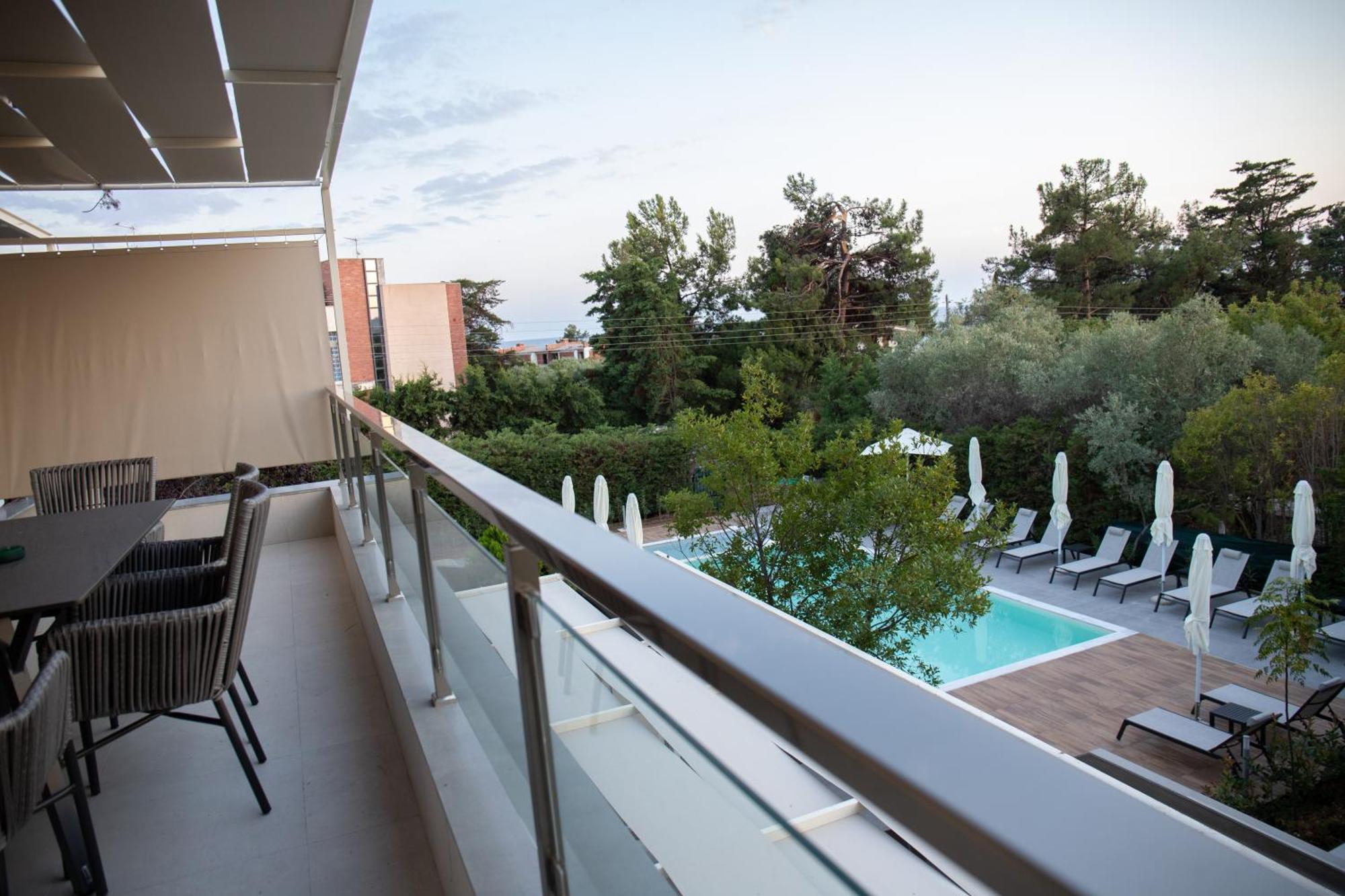 8 Boutique Suites เนอาโปติไดอา ภายนอก รูปภาพ