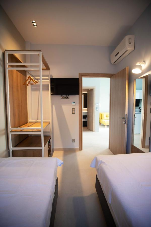 8 Boutique Suites เนอาโปติไดอา ภายนอก รูปภาพ